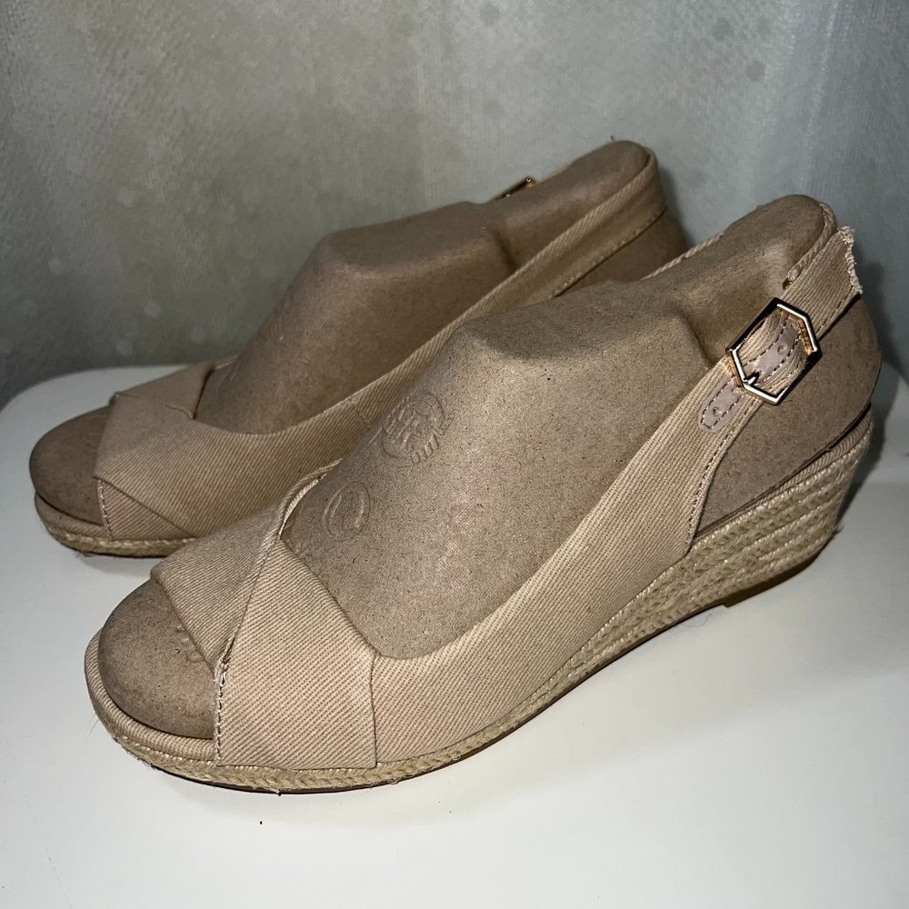 Life Stride Socialite Taupe Canvas Wedge Sandal 8.5W